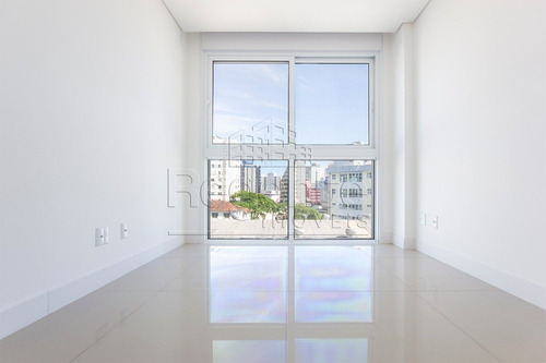 Imagem 2 de 15 de Apartamento A Venda Com 3 Quartos No Centro De Florianopolis - V-81606
