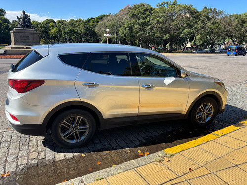 Hyundai Santa Fe 2.4 Seguridad 7as 6at 2wd