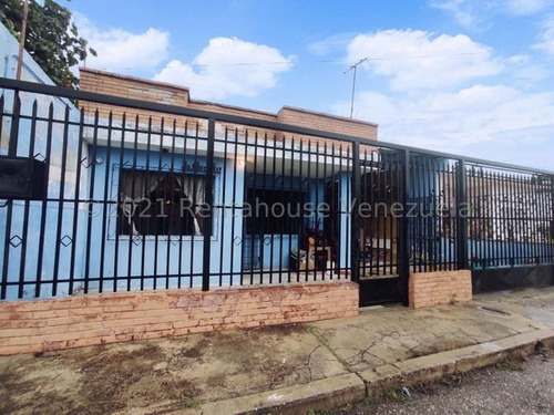Imagen 1 de 30 de Casa En Venta En El Centro De Barquisimeto Precio De Oportunidad Gabriela.c #22-5731