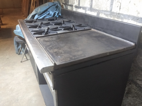 Cocina Industrial De 6 Hornillas Horno Y Plancha 