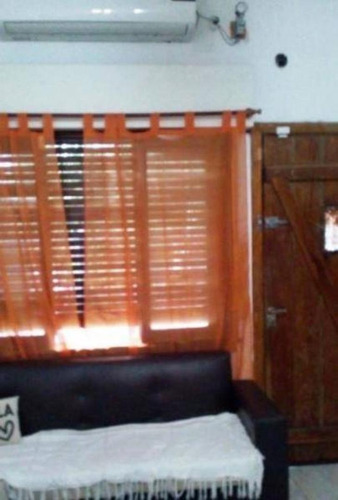 Imagen 6 de 9 de En Venta. Amplia Casa Con 2 Dormitorios + Depto 2ambientes.