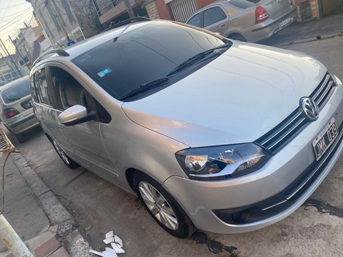 Imagen 4 de 13 de Volkswagen Suran 2010 1.6 Trendline 11b
