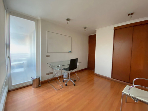 Imagen 10 de 21 de Departamento En Arriendo Amoblado 2d/2b El Golf.