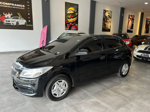 Imagem 4 de 10 de Chevrolet Onix (marcos)