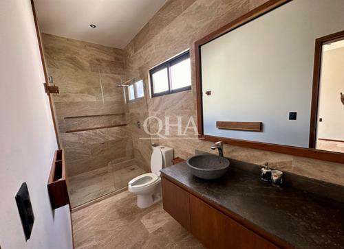 Se Vende Casa En Lagos Del Sol