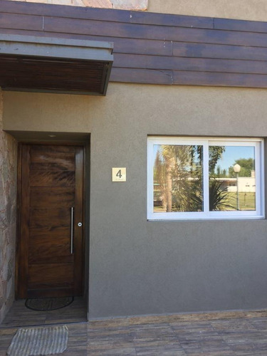 Imagen 5 de 12 de Dúplex En Venta En Barrio Cerrado La Renata!