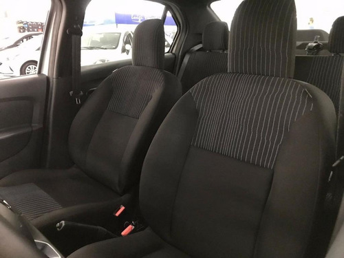 Imagem 8 de 11 de Renault Logan 1.0 12v Sce Flex Life Manual 2019/2020