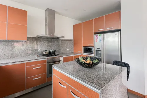 Apartamento En Arriendo En Los Rosales. Cod A7248