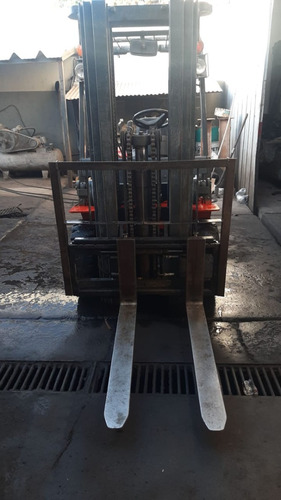 Autoelevador Heli 2500kg