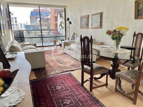 Departamento En Venta De 3 Dorm. Metro Manquehue