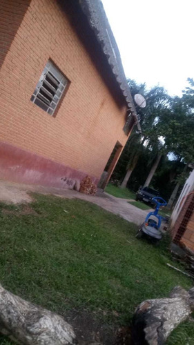 Imagem 11 de 14 de Chácara Em Itariri Com 05 Dormitórios. Ch065