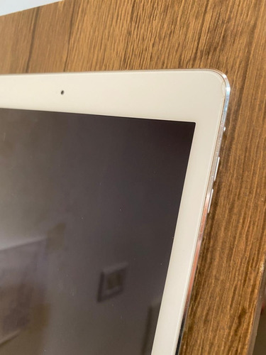 iPad Air Wi-fi 32gb Prata Model A1474 Md789br/a - Usado