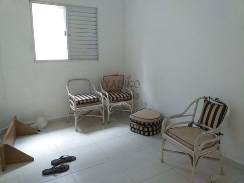 Sobrado Com 03 Dorm. Sendo 02 Suíte, 03 Banh. 02 Vagas, Centro. - V646