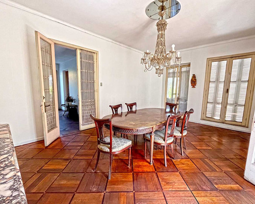Casa Estilo Frances 4d - 3b (92315)