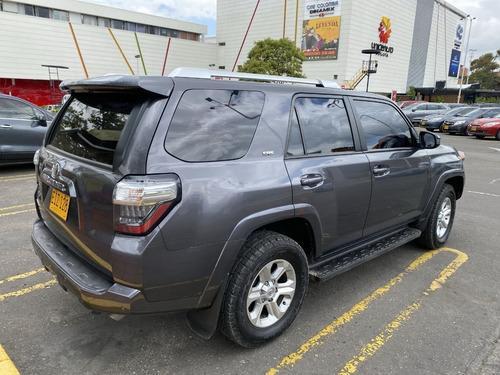 Imagen 8 de 23 de Toyota 4runner Sr5 4.0 Blindaje 3 Plus