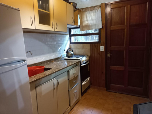 Casa En Venta - 2 Dormitorios 1 Baño - Ostende