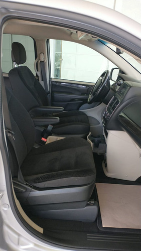 Imagen 8 de 11 de Dodge Grand Caravan 2019 3.6 Sxt At
