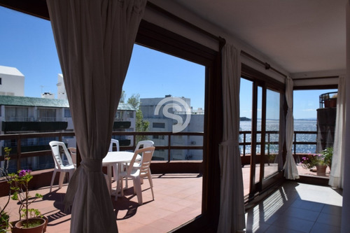 Pent House En Alquiler- Ref: 3372