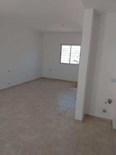 Imagen 4 de 19 de Vendo Duplex Valle Cercano 2 Dormitorios