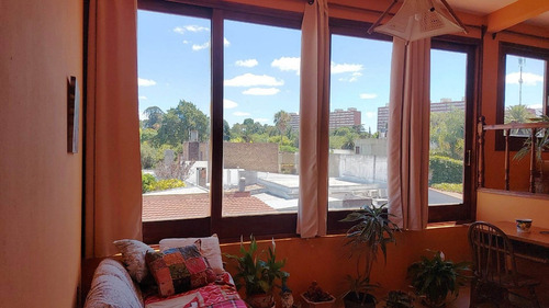 Advance Vende - Como En El Campo Pero En El Prado