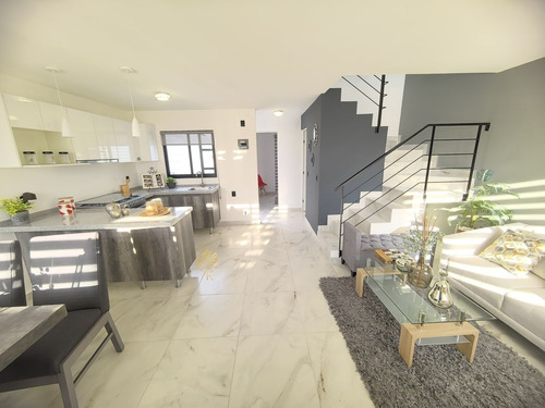 Casa Nueva En Zaru, Querétaro Moderno Con Recámara En Pb