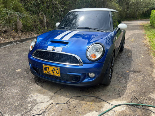 MINI Cooper 1.6 R56 S Coupe 175 hp