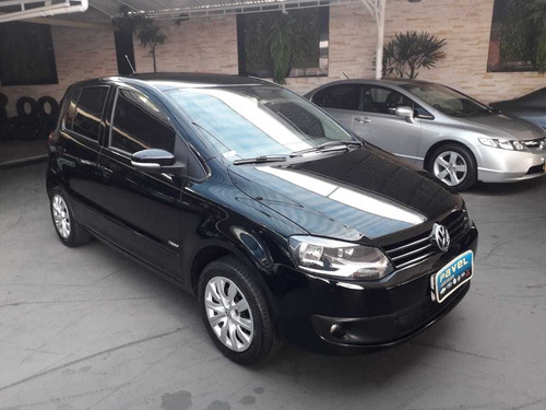Imagem 2 de 11 de Volkswagen Fox 2012 1.6 Vht Trend Total Flex 5p