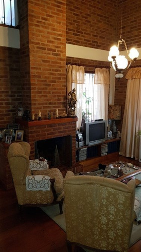 Venta Monte Grande Casa 2 Dormitorios