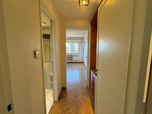 Departamento De Cuatro Ambientes En Venta En Belgrano C