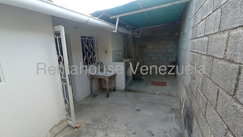 Zulay González Vende Casa En Cabudare Conjunto Los Bucares La Mora Mls 25-11232