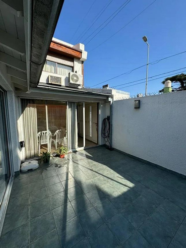 Ph En Venta - 4 Dormitorios 3 Baños - Cochera - 170mts2 - Villa Sarmiento