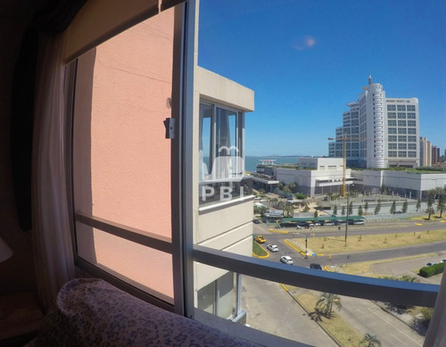 Apartamento 2 Dormitorios En Playa Mansa, Punta Del Este - Cap Ferrat - Ref : Pbi2367