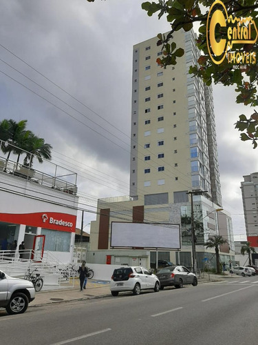 Apartamento Com 3 Dormitório(s) Localizado(a) No Bairro Centro Em Balneário Piçarras / Balneário Piçarras - 660