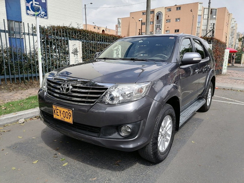 Toyota Fortuner Urbana 2700cc 4x2 At Aa Ab Abs