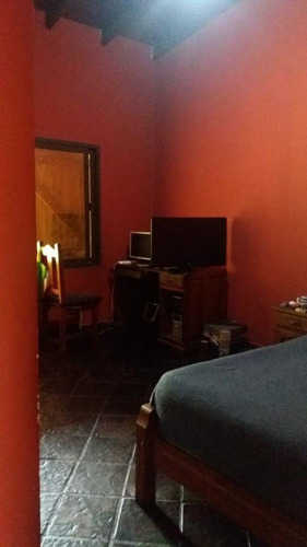 Casa Venta 4 Dormitorios , 3 Baños Y Pileta - Terreno 57 X 50 Mts - 2850 Mts 2 - Barrio Las Golondrinas