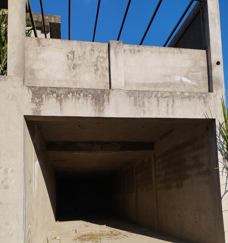 Vendo Casa En Obra Gris De 460 M2 De Construcción, 5h, 5b, 5pe, Ref. 215.000 - Urb. Los Castores, San Antonio De Los Altos