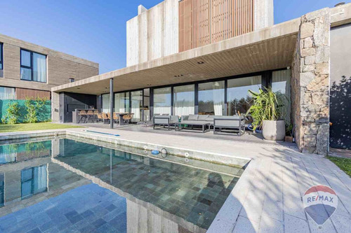 Casa En Venta En El Quimilar