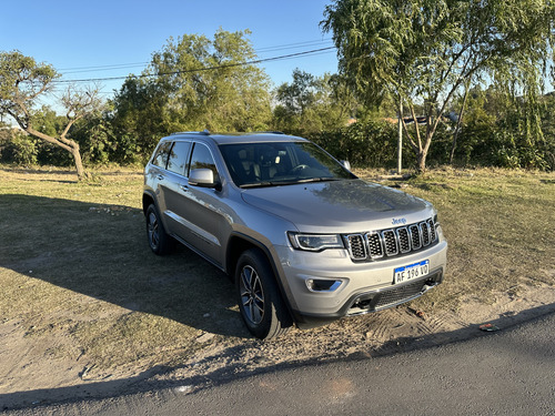 Jeep Grand Cherokee 3.6 Limited 286hp Techo + Llantas 18