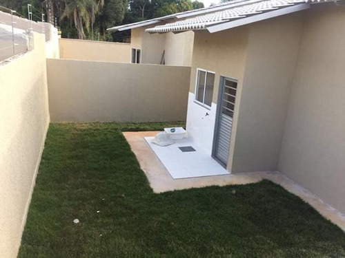 Imagem 5 de 14 de Casa De 2 Quartos No Cond. San Marino Em Senador Canedo