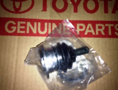 Muñon Superior Toyota Hilux 2.7 Kavak/ Fortuner Orig. (30)