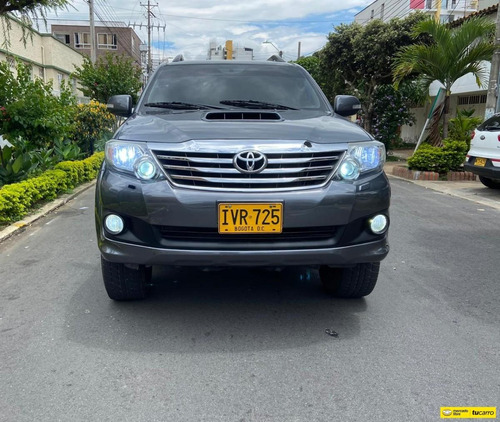 Toyota Fortuner 3.0 Sr5