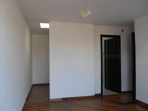 Imagen 10 de 27 de Angelica Nati Rent A House Town House En Venta Valles De Camoruco Valencia Cod 22n4328 Ar