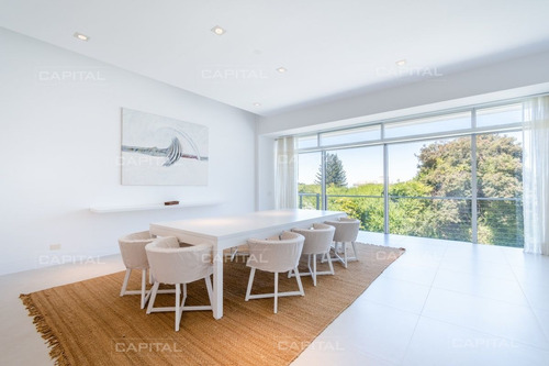 Imagen 3 de 30 de Excelente Apartamento En Acqua Punta Del Este Tres Suites En Venta En Primera Línea, Playa Brava - Punta Del Este Brava