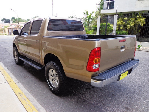 Imagen 8 de 12 de Toyota Hilux 2007 2.7 4x2 Automático