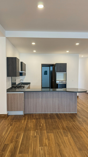 Depto. Emae | Departamento 4 Recámaras En Venta En Real Antigua, Zona Esmeralda