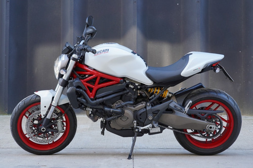 Imagen 4 de 18 de 2017 Ducati Monster 821