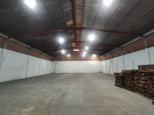 Bodega En Arriendo En Zona Industrial. Cod A30675