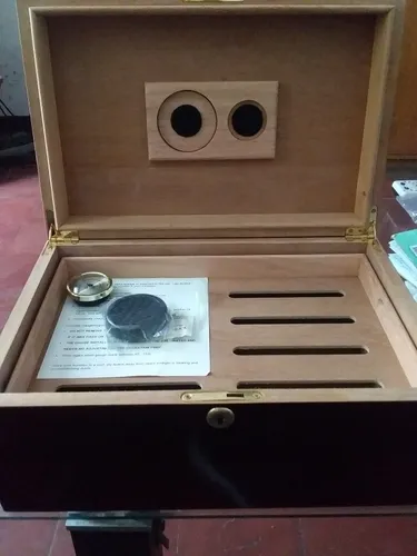 Humidor Para Tabacos Xicar