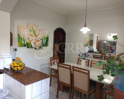 Imagem 1 de 26 de Sobrado 3 Dormitórios, 2 Suítes Na Região Central De Jacareí- Sp - Ca01496 - 69310421