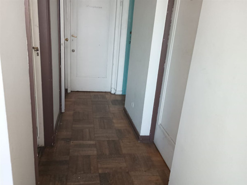 Casa En Venta De 4 Dorm. En Las Condes